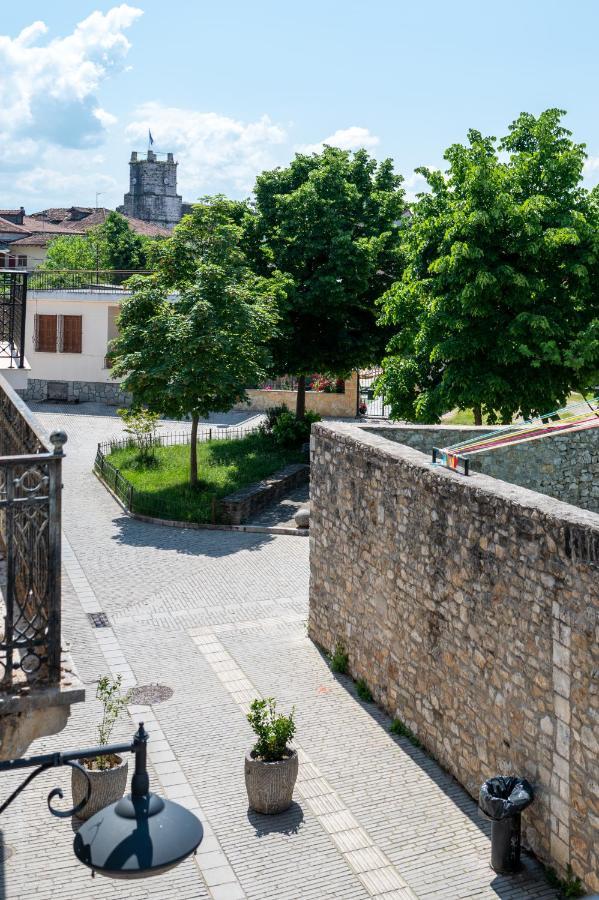 Casa En El Lago -Luxury Apartments In The Historical Center Of יואנינה מראה חיצוני תמונה
